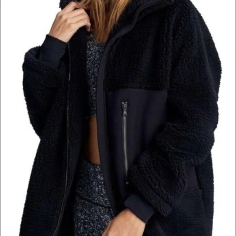 Varley Black Faux Sherpa Jacket Size XS